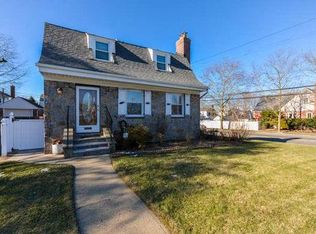 7304 184th St, Fresh Meadows, NY 11366