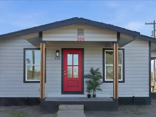 300 Nayer St, Alice, TX 78332