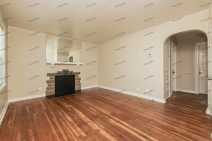1350 Ohmer Ave — Photo 6