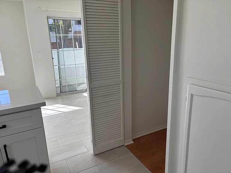 1058 Spazier Ave #1 — Photo 13