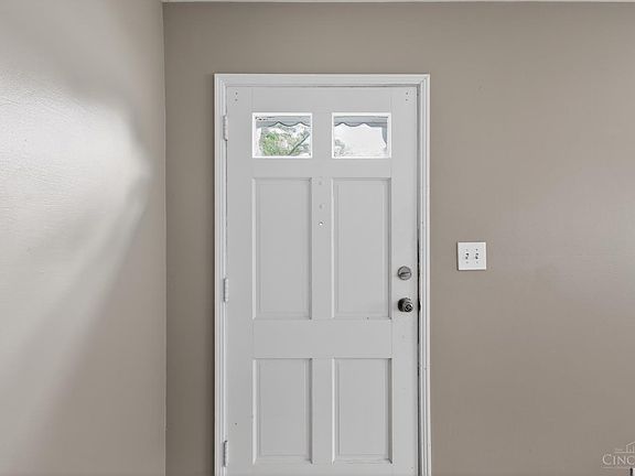 3rd image of 3005 Goldman Ave