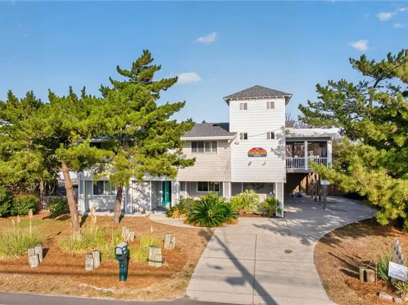 3052 Sandpiper Rd, Virginia Beach, VA 23456