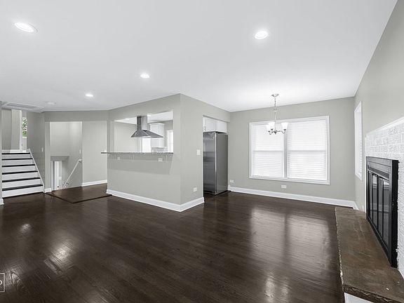 4th image of 20745 Western Ave