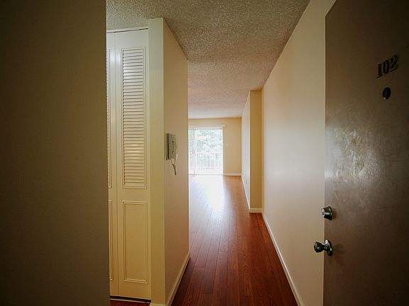 3rd image of 323 Obispo Ave Unit 102