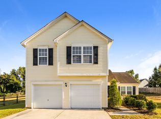 3528 Anastasia Ct, Charlotte, NC 28216