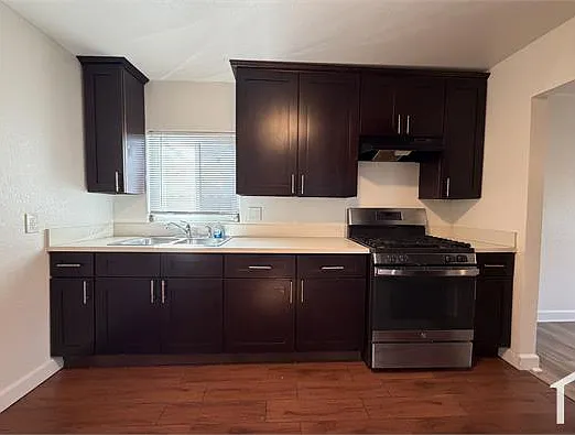 11810 Avalon Blvd — Photo 1