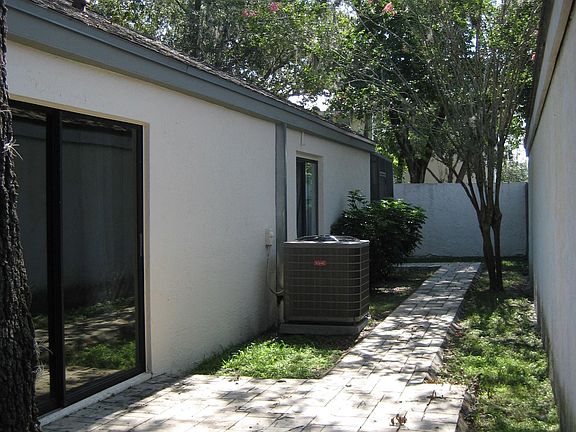 4th image of 13901 Lazy Oak Dr