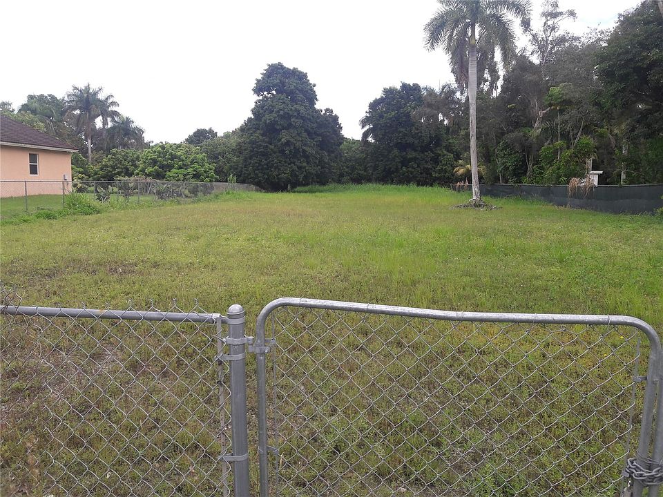 1st image of 451 NE 152nd St
