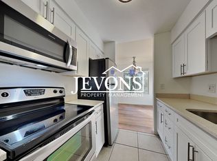 12525 NE 145th Pl APT F97, Kirkland, WA 98034