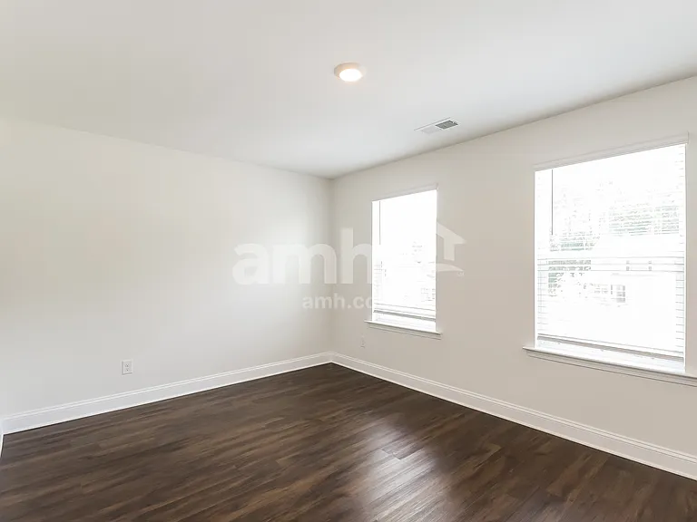 544 Rivermist Dr — Photo 19