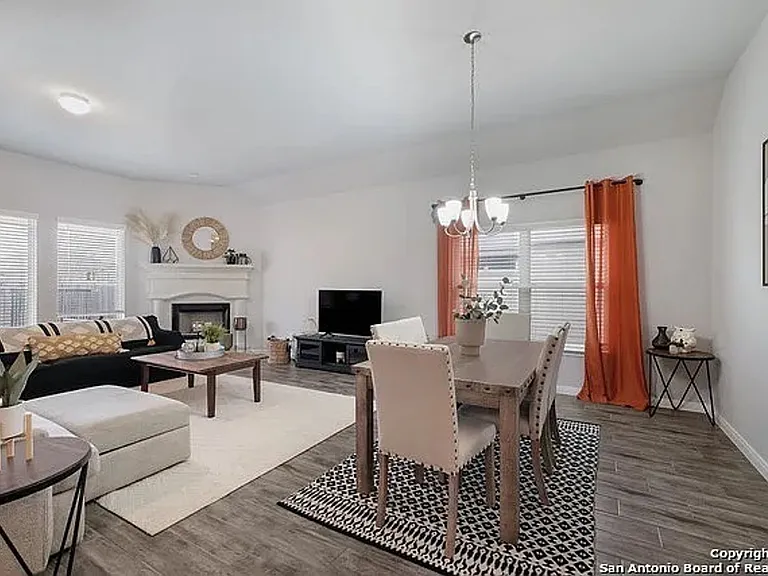 8909 Elizabeth Park — Photo 12