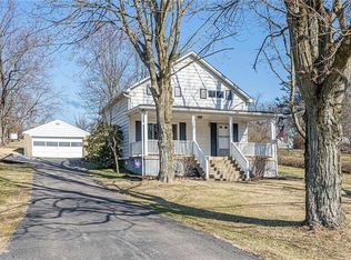 158 Pear Orchard Rd, Coraopolis, PA 15108