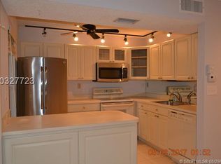 1070 N Hiatus Rd #1070, Pembroke Pines, FL 33026