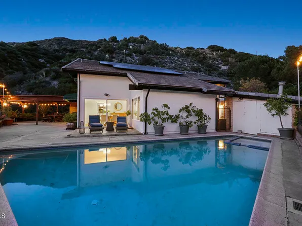 2980 Hawkridge Dr, La Crescenta, CA 91214