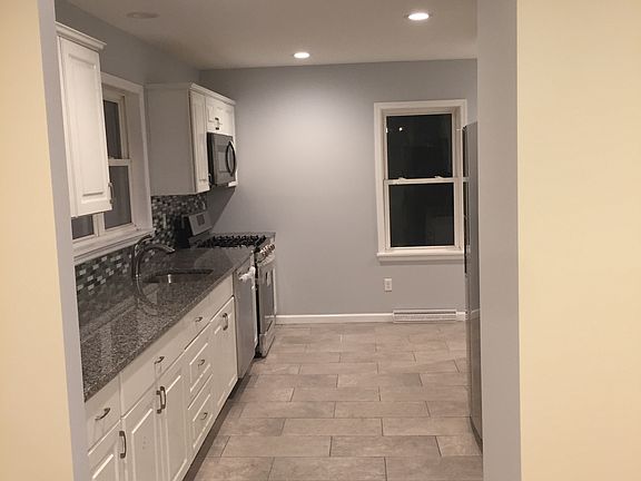 4th image of 50 Rhode Island Ave