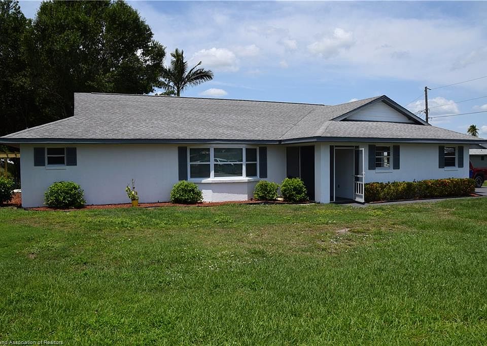 1st image of 100 Honeysuckle Ln