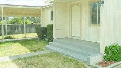 7050 24th St photo 1