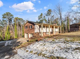 261 Skyline Rd, Hickory, NC 28601