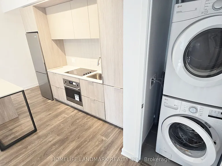 130 River St #705 — Photo 9