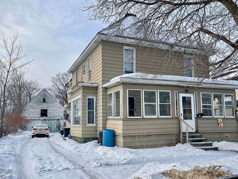 2nd image of 12 Raymond St