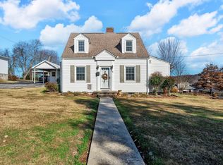 548 5th St, Newport, TN 37821