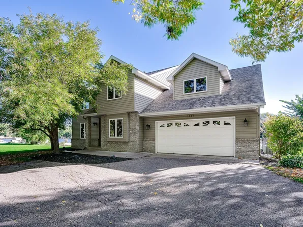1147 11th St SE, Forest Lake, MN 55025