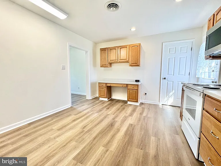 69 McDaniel Dr — Photo 12