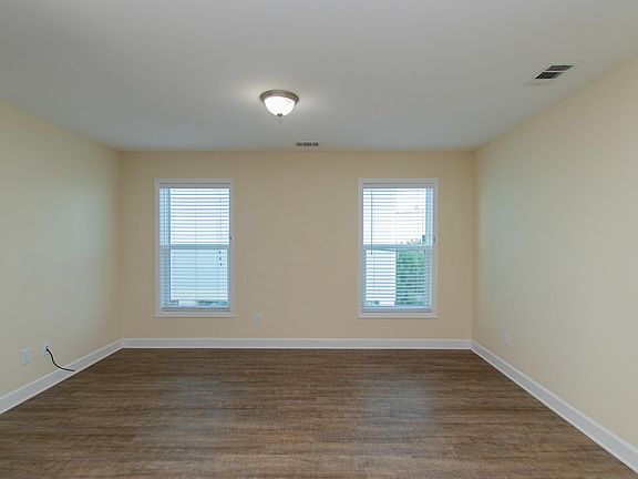 5th image of 125 41st St #12