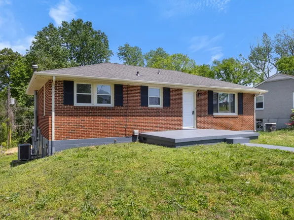 1615 Golf Club Ln, Clarksville, TN 37043