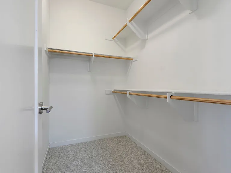 809 Brickyard Ln — Photo 33