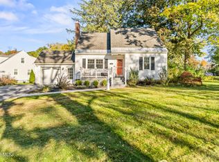 2310 Niskayuna Drive, Niskayuna, NY 12309