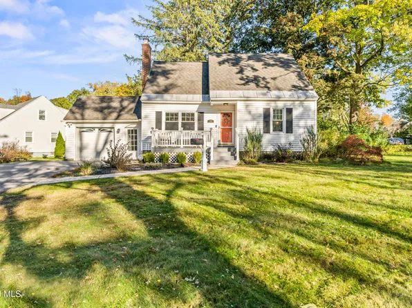 2310 Niskayuna Drive, Niskayuna, NY 12309