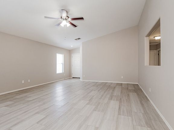 5th image of 11638 W Carol Ave