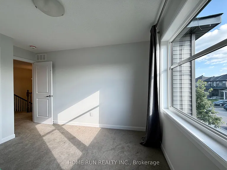 1009 Ballyhale Hts — Photo 24