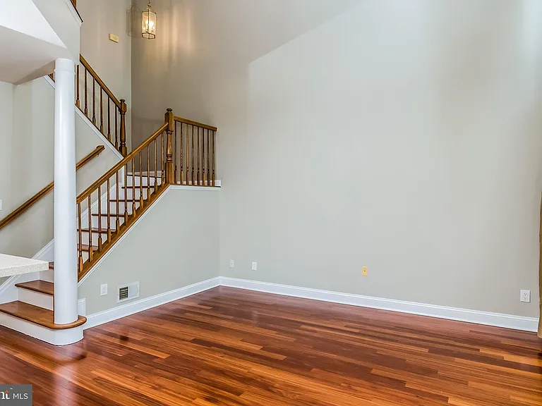 17 Lancaster Ct — Photo 14