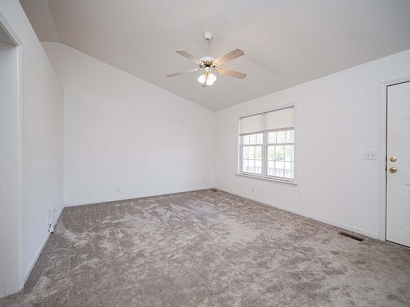 5th image of 509 Connie Ct