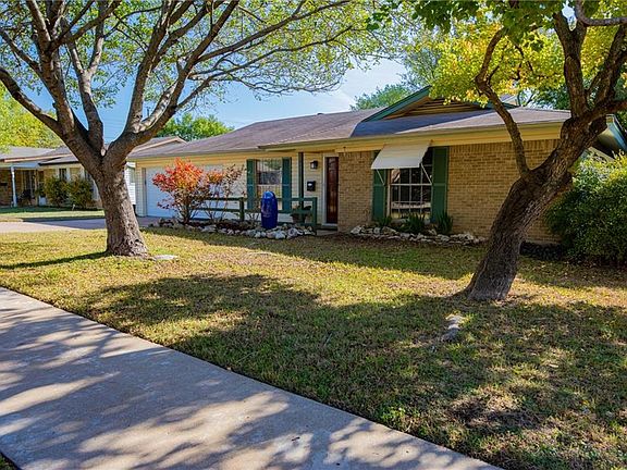 5th image of 8411 Staunton Dr