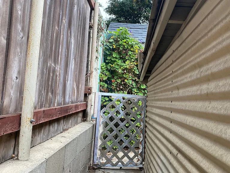 Treat St — Photo 10