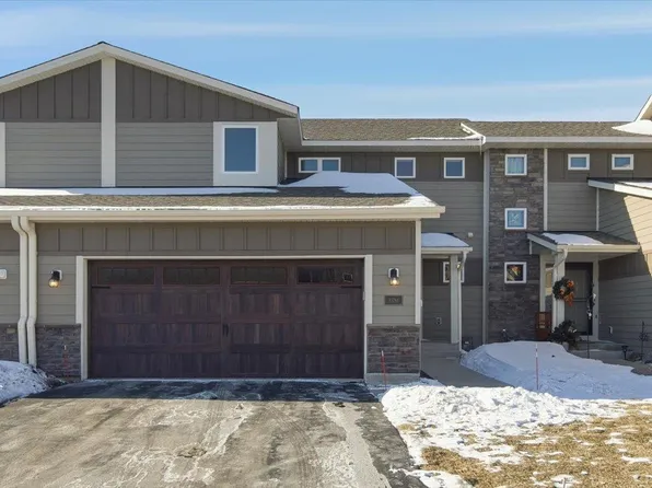 10786 Retreat Ln, Woodbury, MN 55129