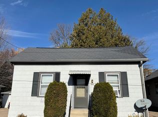 842 Woodland Ave, Oshkosh, WI 54901