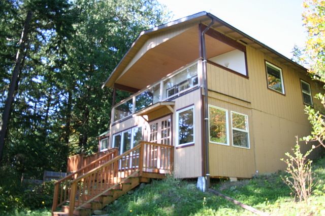 1st image of 414 N Bayview Dr