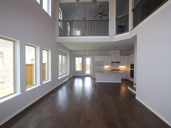 2nd image of 2638 Westpark Dr
