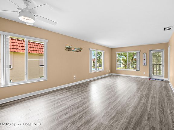 4th image of 201 Saint Lucie Ln APT 606