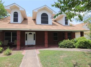 916 W Southern Ave, Edcouch, TX 78538