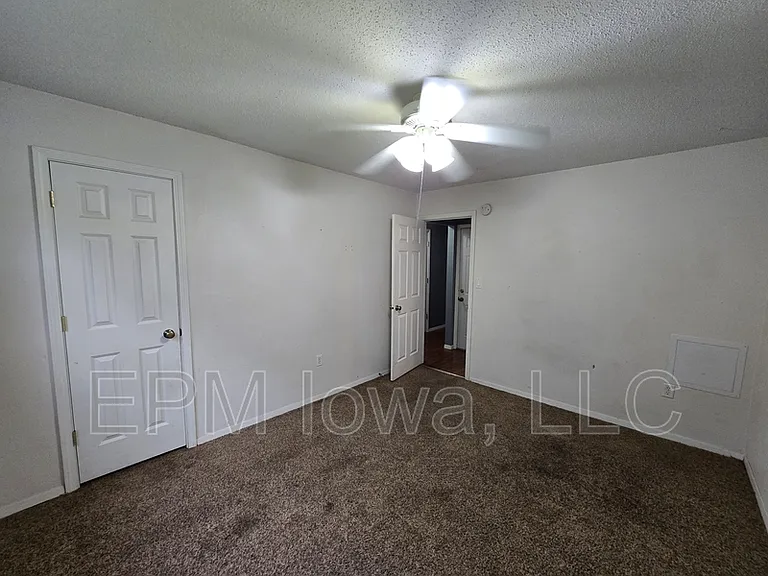 1407 Robin Rd — Photo 13