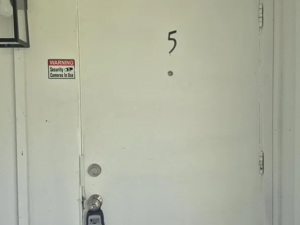325 NW 25th St APT 5, Fort Lauderdale, FL 33311