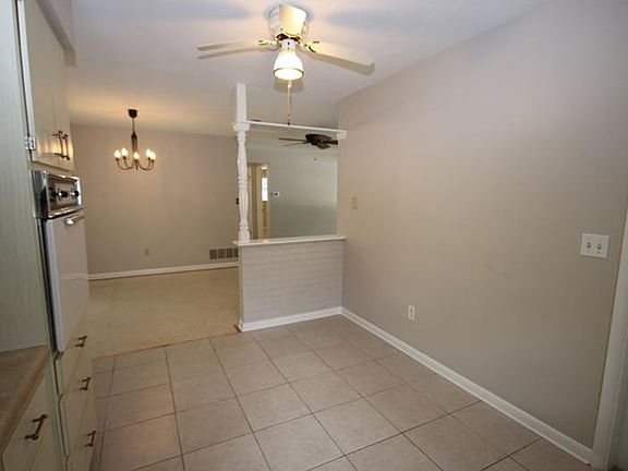 5th image of 2231 Habersham Dr