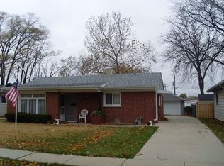 88 W Wayne Pl, Wheeling, IL 60090