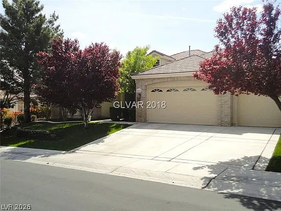 3 bed, 3.0 bath, 2414 sqft, $2,950 — Photo 3