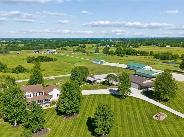 17308 Endicott Rd, Kearney, MO 64060